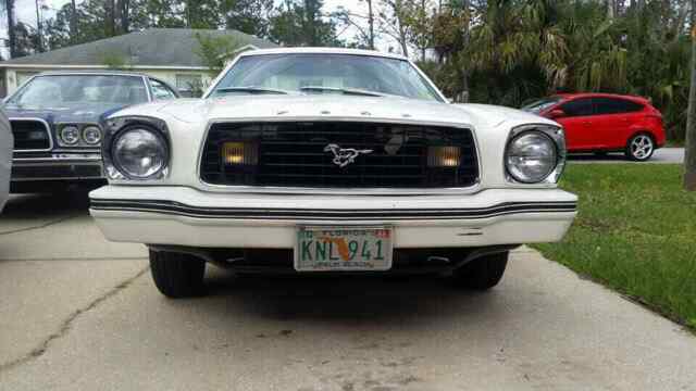 1978 White Ford Mustang