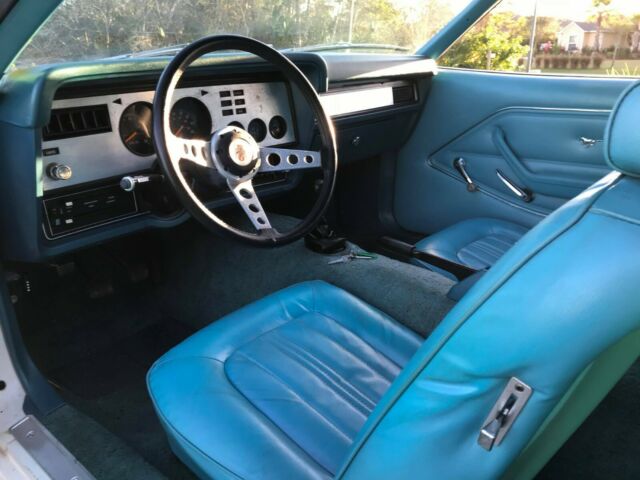 1978 White Ford Mustang