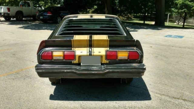 1978 Black & Gold Ford Mustang