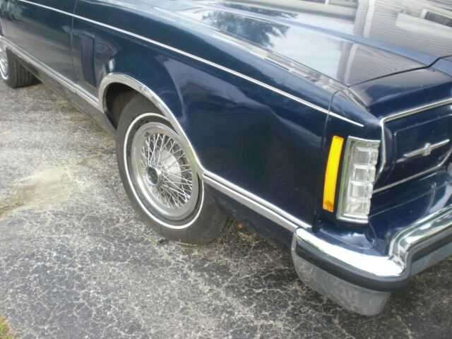 1978 Blue Ford Thunderbird Sedan