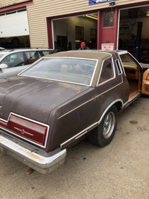 1978 Brown Ford Thunderbird Coupe