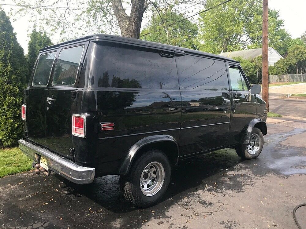 1978 Chevrolet G10 Van Standard Passenger Van