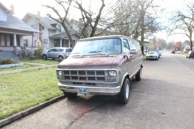 1978 Silver Chevrolet G20 Van Extended Van