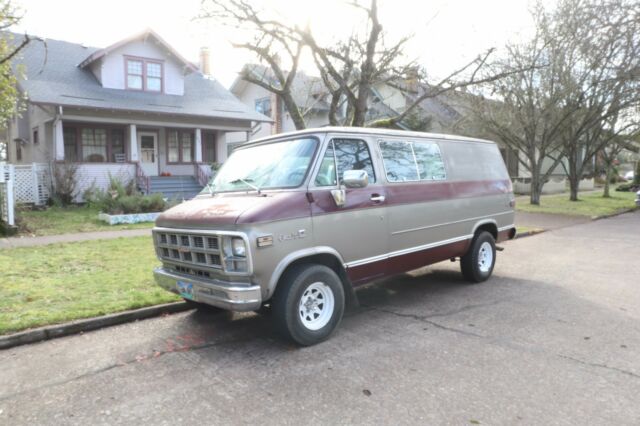 1978 Silver Chevrolet G20 Van Extended Van