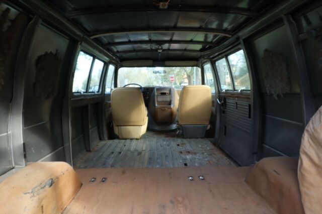 1978 Silver Chevrolet G20 Van Extended Van