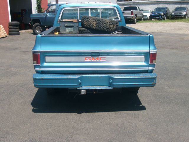 1978 blue GMC c2500 regular cab pu