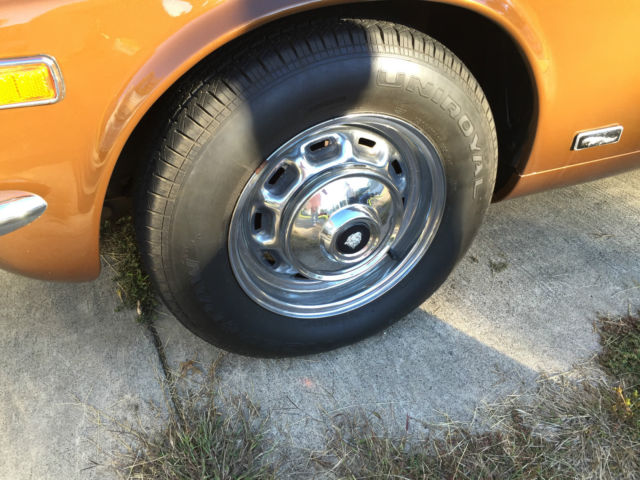 1978 Metallic Rust Jaguar XJ6 Sedan
