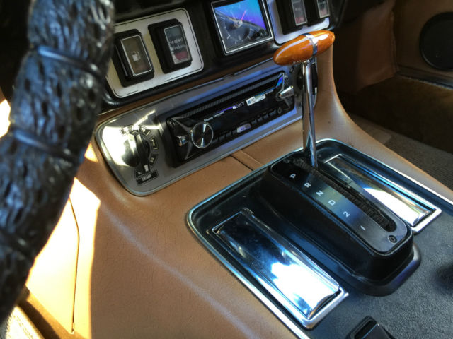 1978 Metallic Rust Jaguar XJ6 Sedan