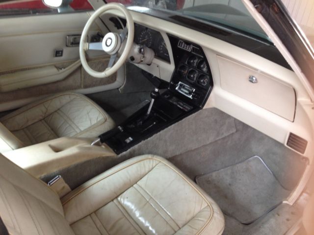 1978 Silver Chevrolet Corvette Coupe