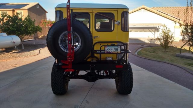1972 Yellow ice Toyota Land Cruiser FJ40  4x4  Landcruiser