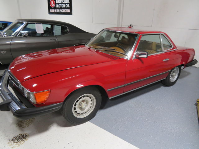 1978 Red Mercedes-Benz SL-Class Convertible