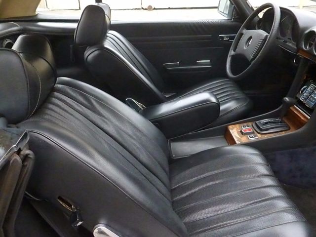 1978 Black Mercedes-Benz 400-Series