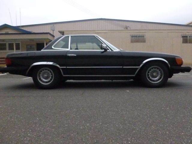 1978 Black Mercedes-Benz 400-Series