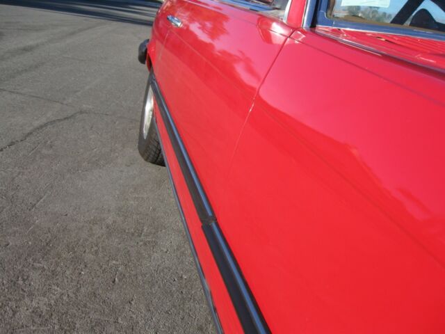 1978 Red Mercedes-Benz SL-Class Roadster