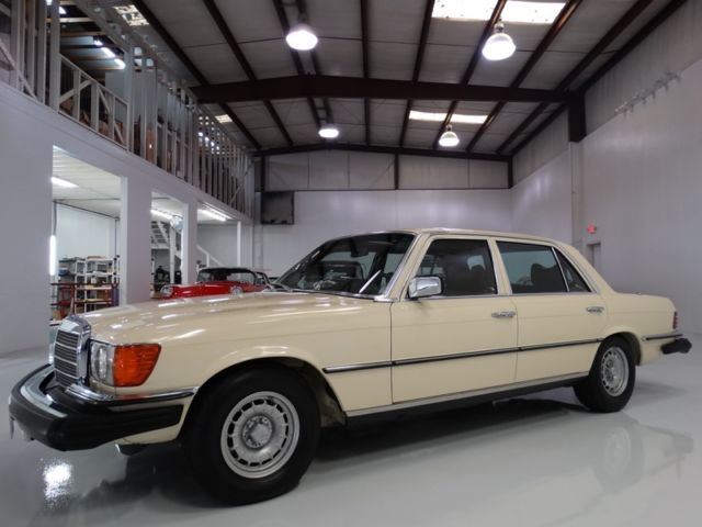 1978 Cream Mercedes-Benz 400-Series Sedan