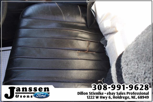 1978 White Mercedes-Benz 400-Series 2-door coupe