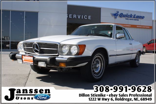 1978 White Mercedes-Benz 400-Series 2-door coupe