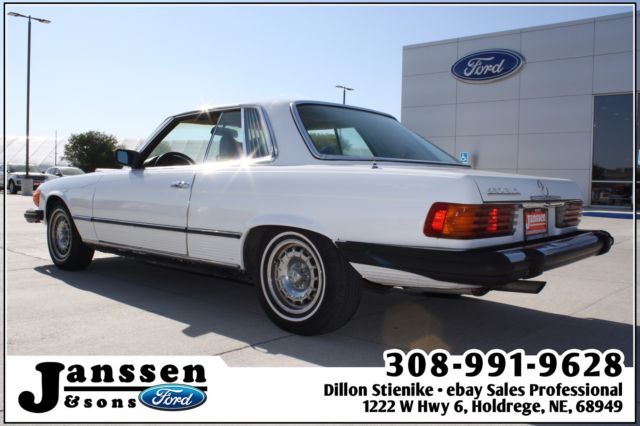 1978 White Mercedes-Benz 400-Series 2-door coupe