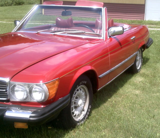 1978 Red Mercedes-Benz SL-Class Convertible