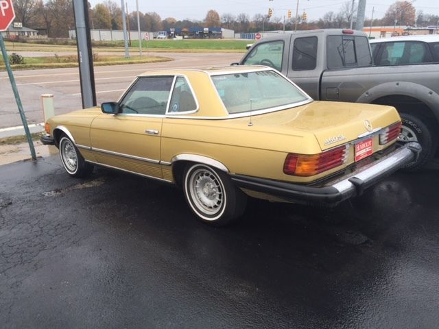 1978 Gold Mercedes-Benz SL-Class Convertible