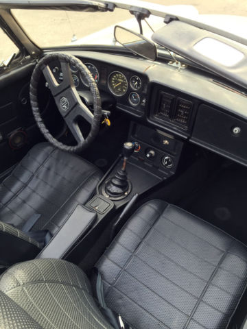 1978 White MG MGB Convertible