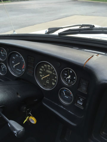 1978 White MG MGB Convertible