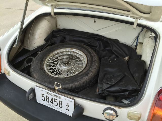 1978 White MG MGB Convertible