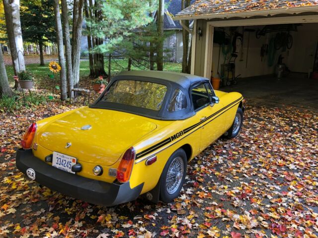 1978 Yellow MG MGB Convertible