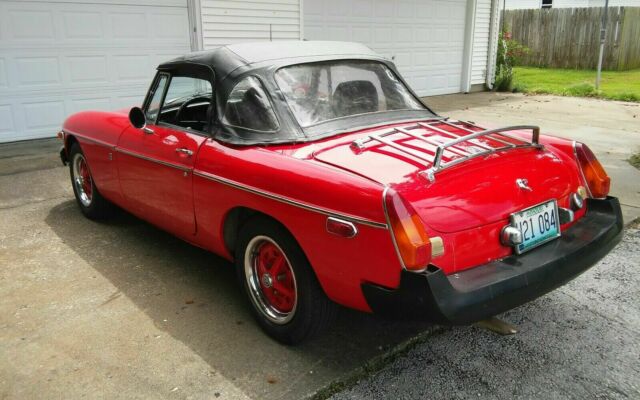 1978 Red MG MGB Convertible
