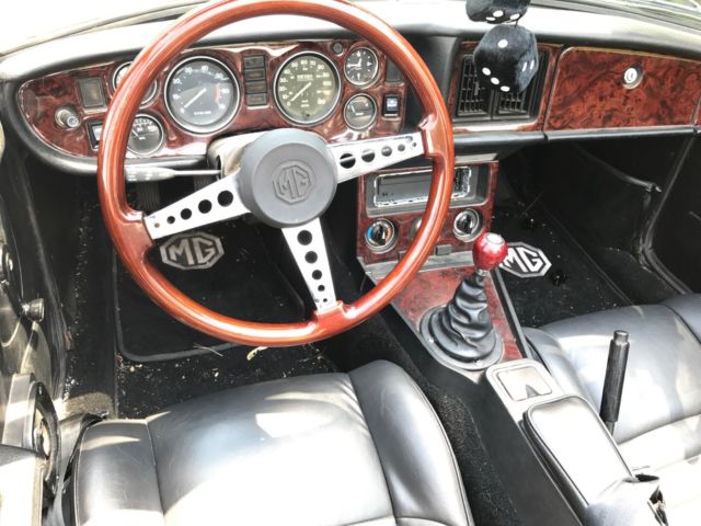 1978 Burgundy MG MGB Convertible