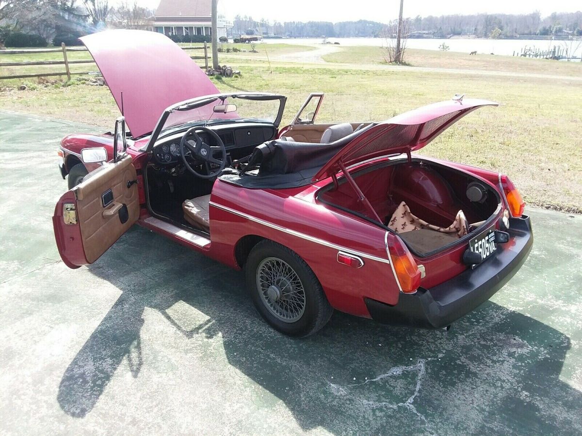 1978 Red MG MGB