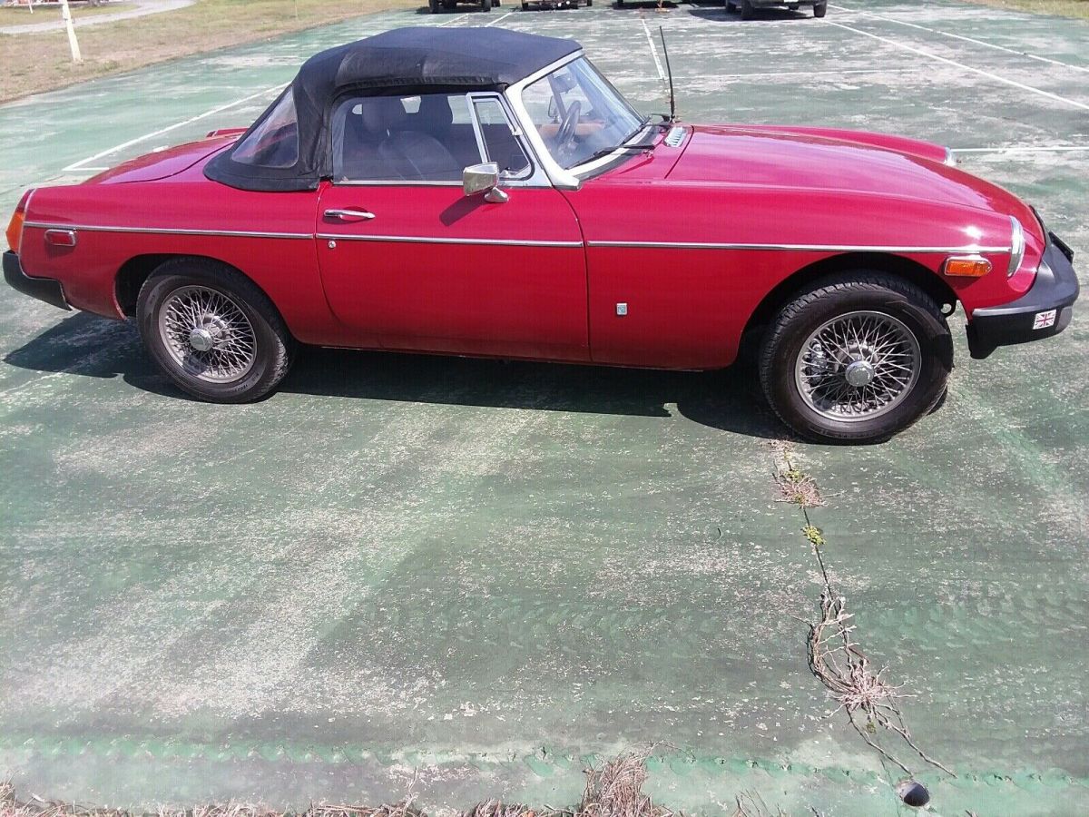 1978 Red MG MGB