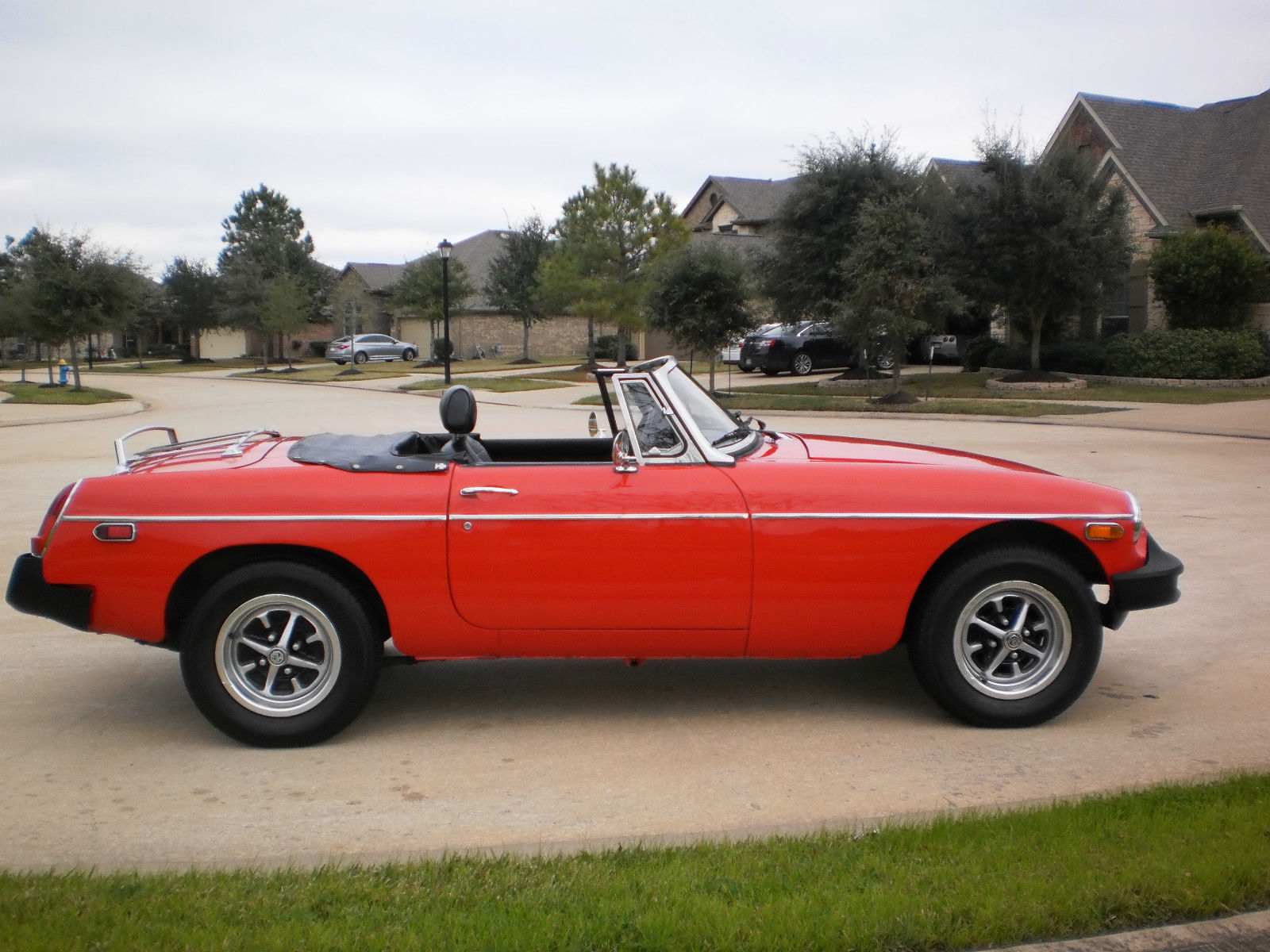 1978 Blue MG MGB Convertible