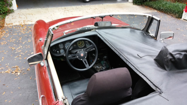 1978 Red MG MGB Convertible