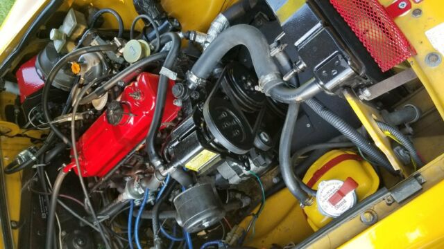 1978 Yellow MG MGB Convertible