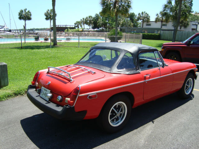 1978 Red MG MGB Convertible