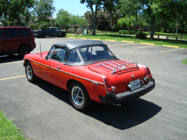 1978 Red MG MGB Convertible