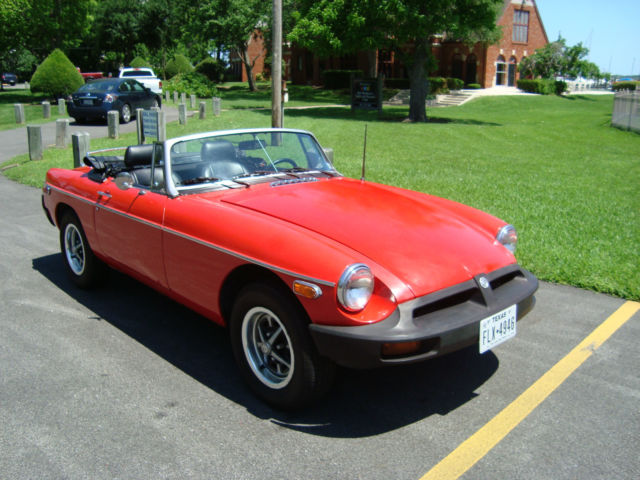 1978 Red MG MGB Convertible
