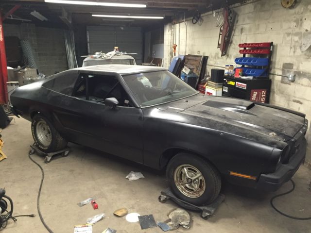 1987 Gray Ford Mustang Coupe