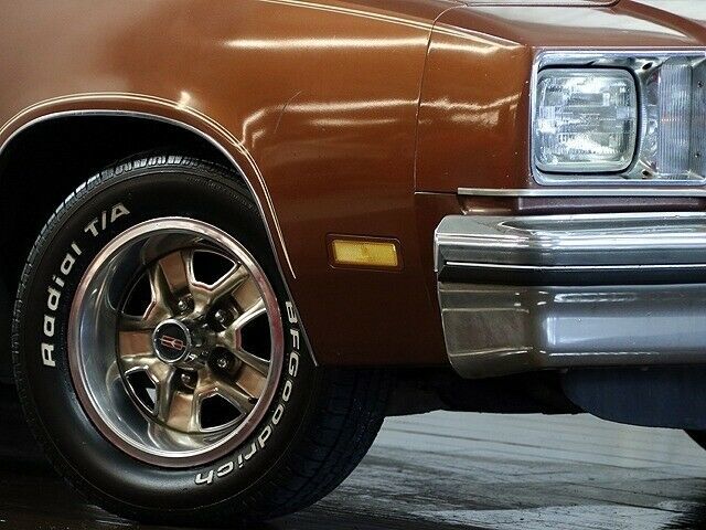 1978 Gold Oldsmobile Cutlass Coupe