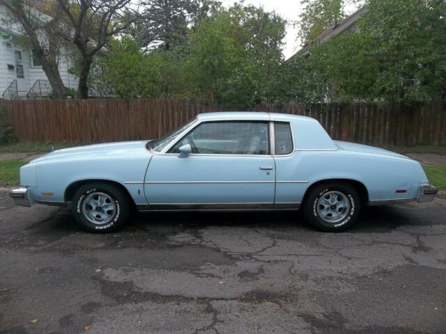 1978 Blue Oldsmobile Cutlass Coupe