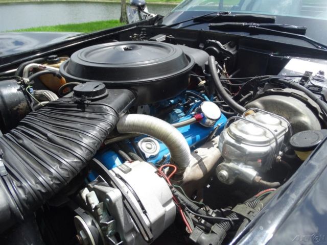 1978 Silver Chevrolet Corvette