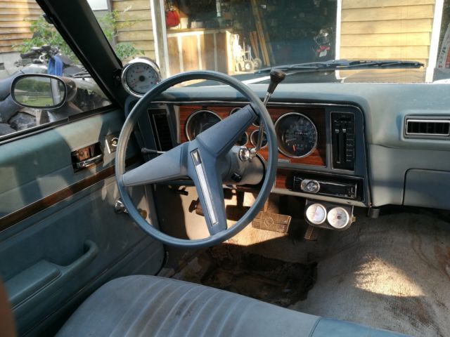 1978 Grey/silver Pontiac Phoenix Sedan