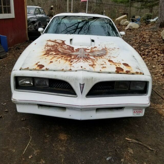 1978 White Pontiac Trans Am Coupe