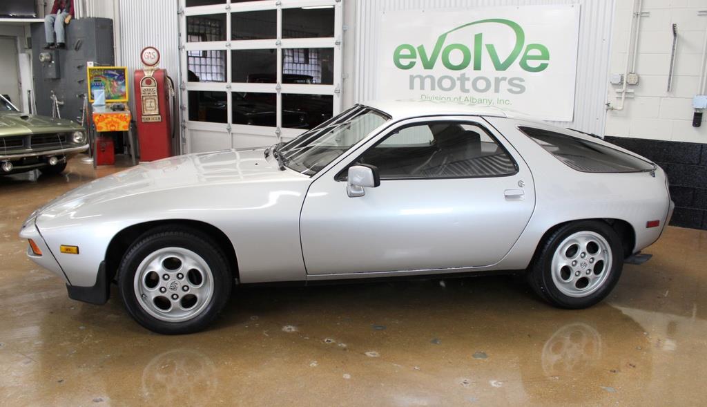 1978 Silver Porsche 928 S Motor, Pinstripe, 5spd