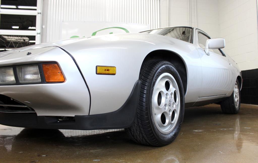 1978 Silver Porsche 928 S Motor, Pinstripe, 5spd
