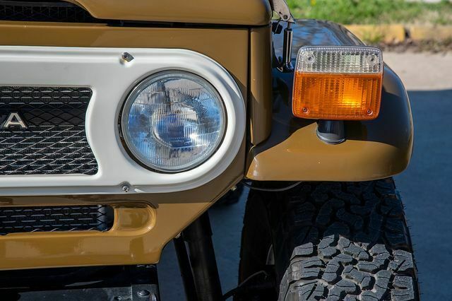 1978 Brown Toyota FJ Cruiser SUV