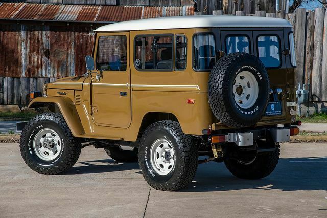 1978 Brown Toyota FJ Cruiser SUV