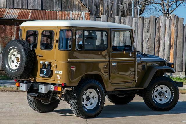 1978 Brown Toyota FJ Cruiser SUV