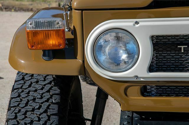 1978 Brown Toyota FJ Cruiser SUV